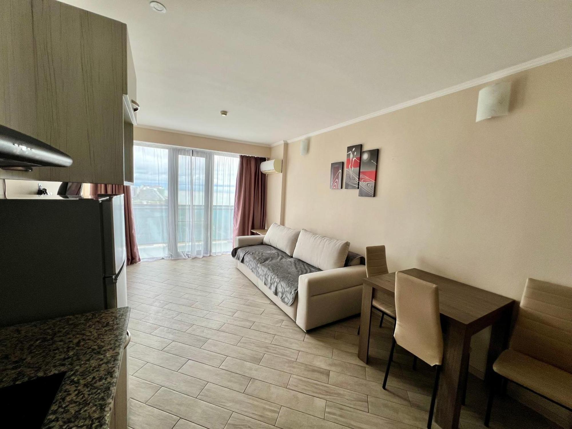 Orbi Beach Tower Μπατούμι Εξωτερικό φωτογραφία