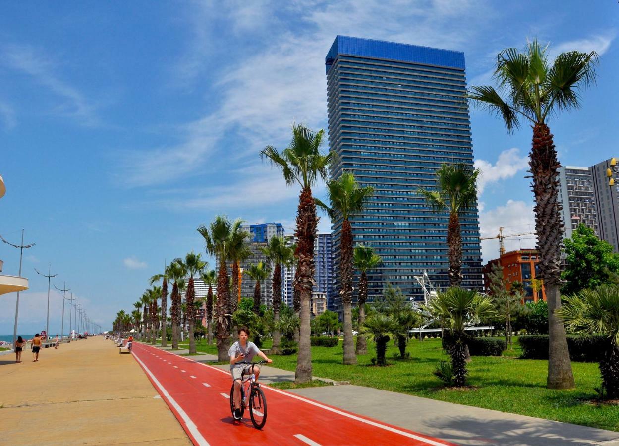 Orbi Beach Tower Μπατούμι Εξωτερικό φωτογραφία